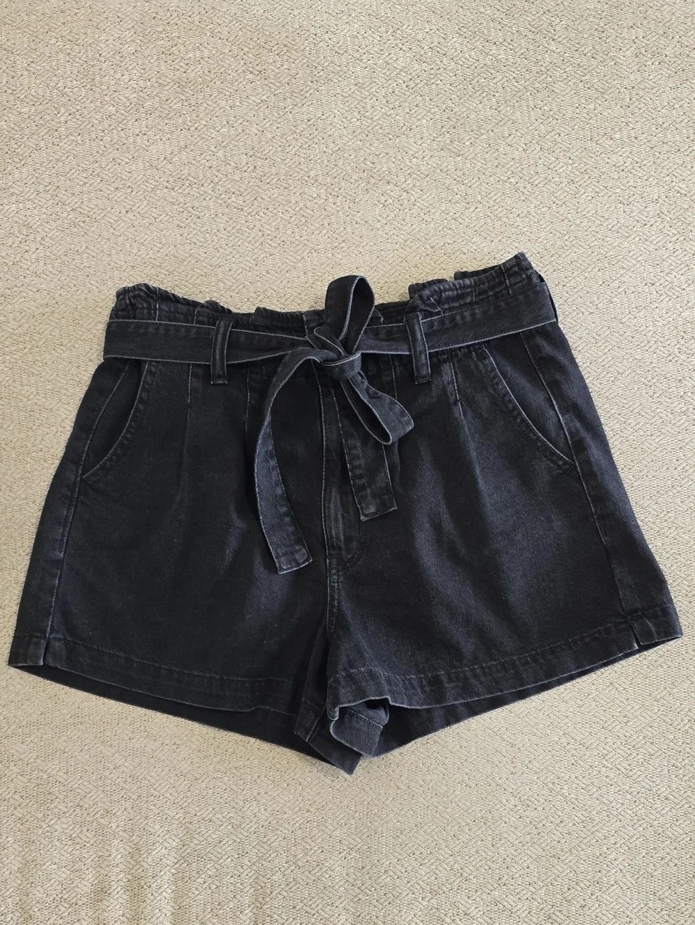 American Eagle Distressed Black Mom Shorts with Tie Waist - Size 6